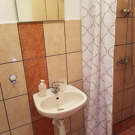 Gesztenye-lak